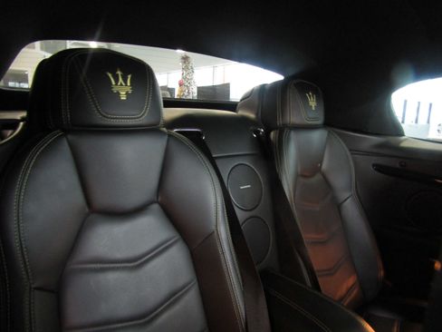 Used 2018 Maserati GranTurismo Sport image 14