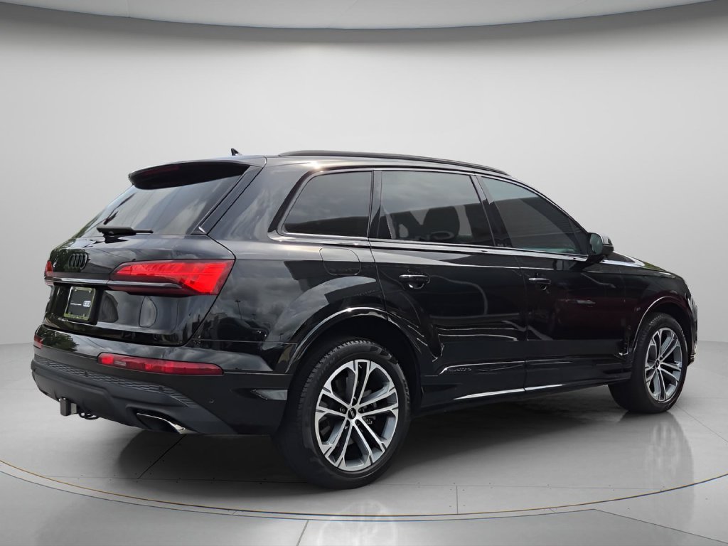 Certified 2025 Audi Q7 2.0T Premium Plus w/ Premium Plus Package AWD/4WD image 7