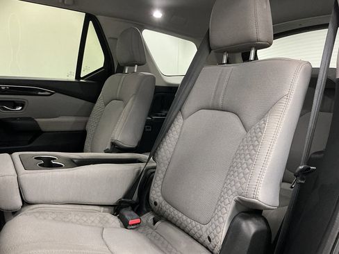 Used 2023 Honda Pilot LX image 23