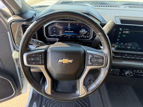Used 2024 Chevrolet Silverado 2500 LT image 24