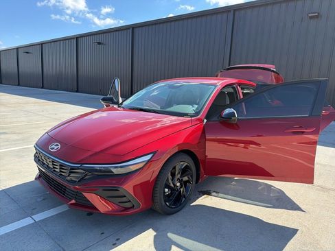 New 2026 Hyundai Elantra Sport image 13