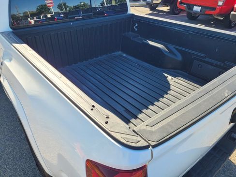 Used 2023 Toyota Tacoma SR5 RWD image 8