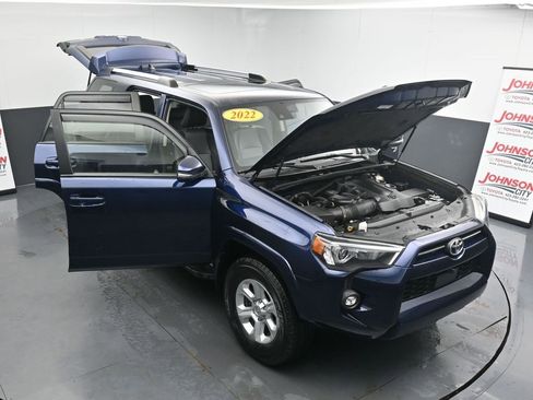 Used 2022 Toyota 4Runner SR5 Premium w/ Moonroof Package image 41