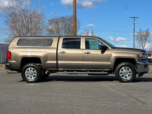 Used 2015 Chevrolet Silverado 2500 LTZ image 8