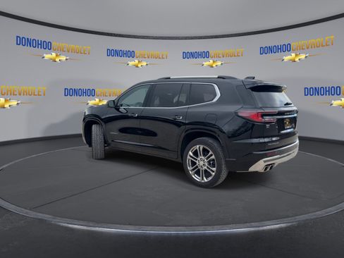 Used 2025 GMC Acadia Denali w/ LPO, All-Weather Package image 9
