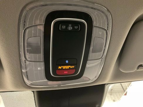 Used 2023 Hyundai Elantra SEL w/ Convenience Package image 24