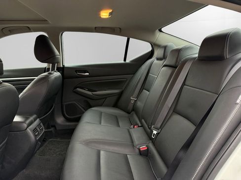 Used 2021 Nissan Altima 2.5 Platinum image 13