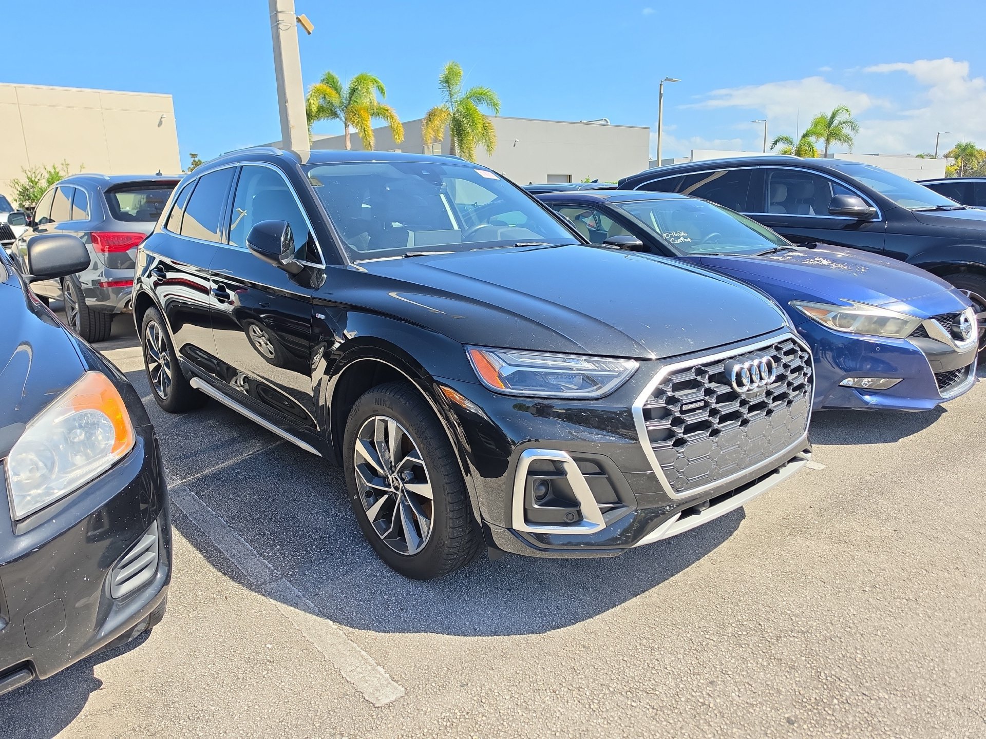 Used 2023 Audi Q5 2.0T Premium Plus w/ Premium Plus Package AWD/4WD image 1