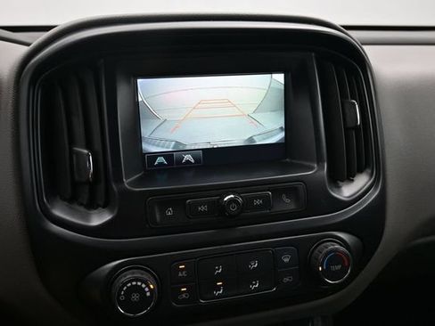 Used 2018 Chevrolet Colorado W/T w/ WT Convenience Package RWD image 7
