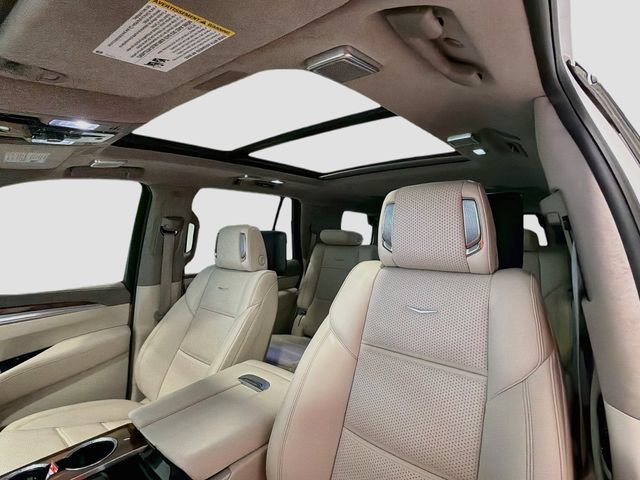 Certified 2025 Cadillac Escalade Sport Platinum w/ LPO, Floor Liner Package AWD/4WD image 20