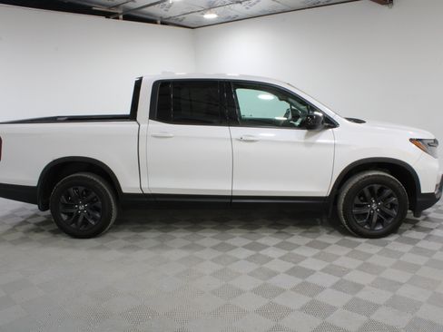 Used 2024 Honda Ridgeline Sport image 25