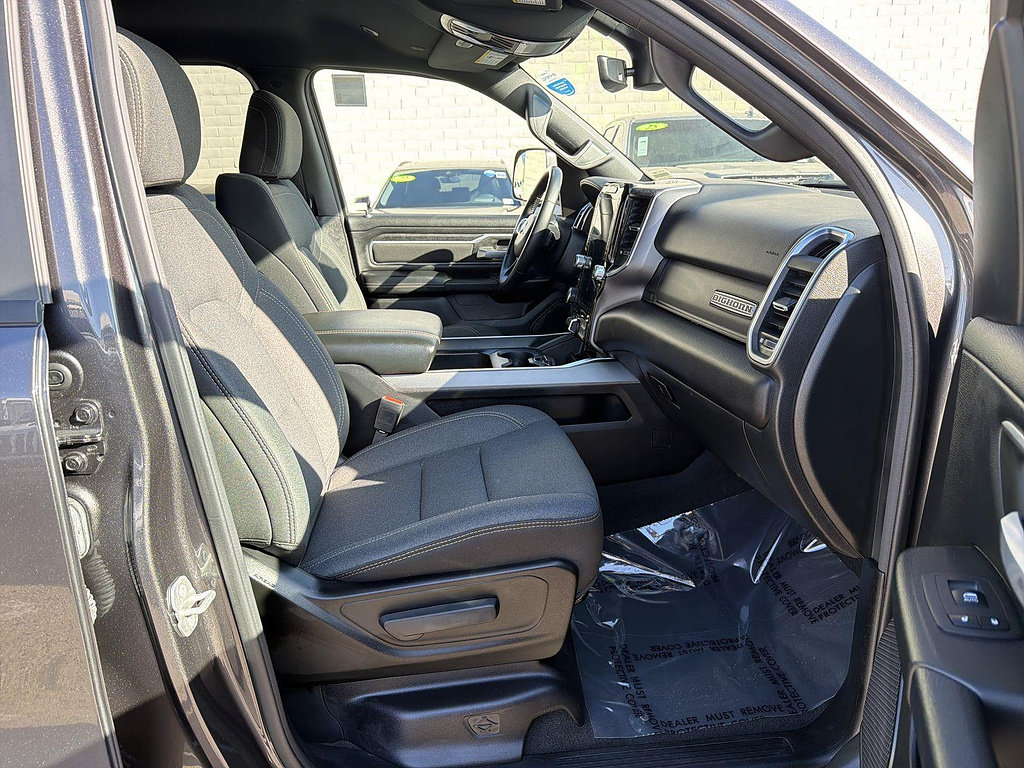 Used 2024 RAM 1500 Big Horn RWD image 27