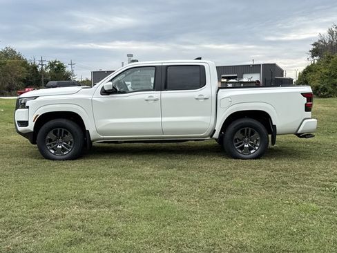 New 2026 Nissan Frontier SV image 11