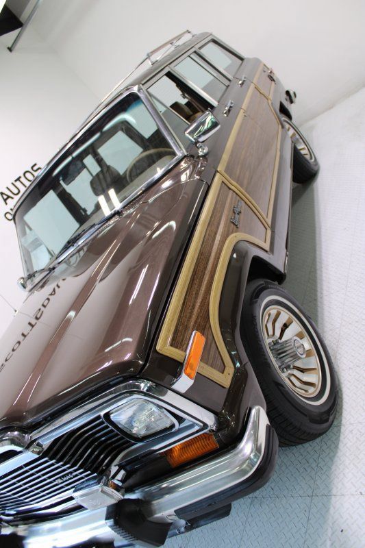 Used 1987 Jeep Grand Wagoneer AWD/4WD image 12