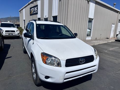 Used 2008 Toyota RAV4 4WD image 1