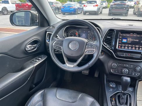 Used 2019 Jeep Cherokee Limited AWD/4WD image 90
