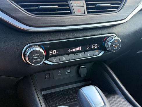 New 2025 Nissan Altima 2.5 SV w/ SV Special Edition Package image 18