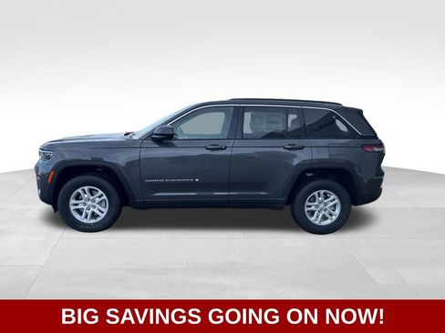 New 2025 Jeep Grand Cherokee Laredo image 6