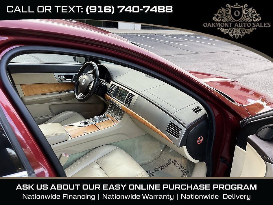 Used 2010 Jaguar XF Luxury RWD image 13
