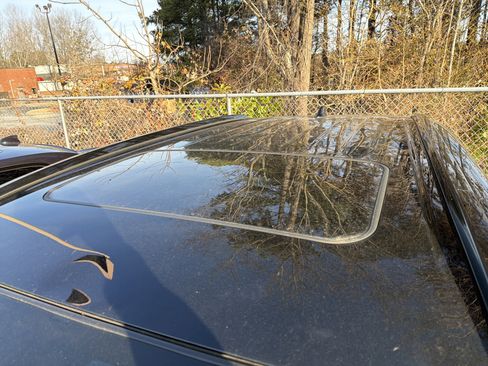 Used 2024 Toyota RAV4 XLE Premium image 12