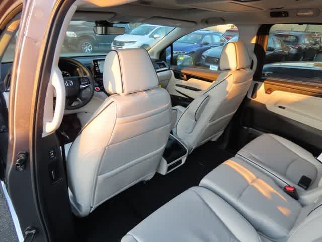 New 2027 Honda Odyssey Touring image 18