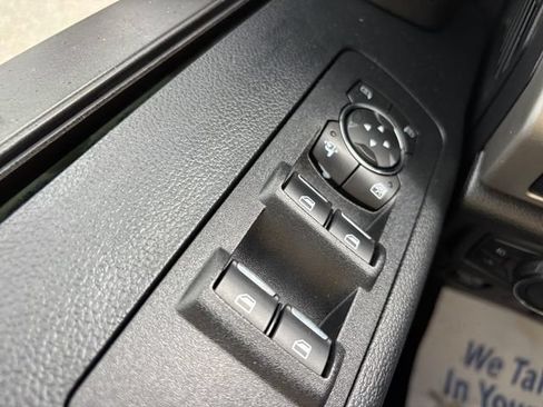 Used 2018 Ford F150 Lariat w/ Equipment Group 502A Luxury AWD/4WD image 16