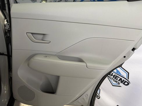 Used 2025 Hyundai Kona SEL image 21