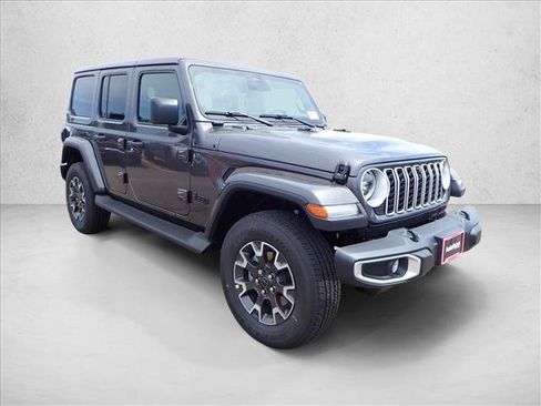 New 2025 Jeep Wrangler Unlimited Sahara AWD/4WD image 6