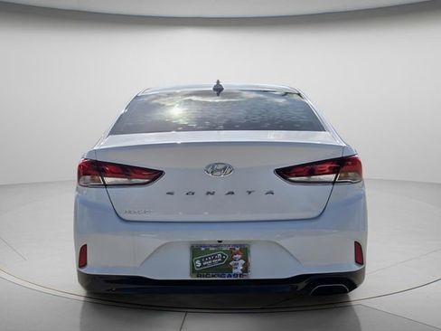 Used 2019 Hyundai Sonata SEL w/ Tech Package 02 FWD image 6