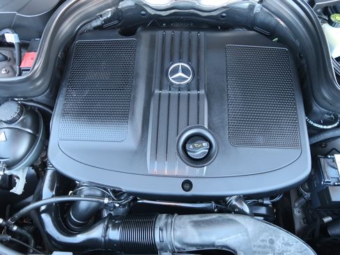 Used 2013 Mercedes-Benz GLK 250 4MATIC 4dr GLK 250 BlueTEC image 35