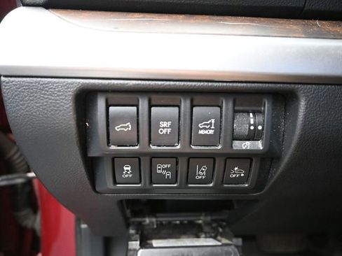 Used 2017 Subaru Outback 2.5i Limited AWD/4WD image 19