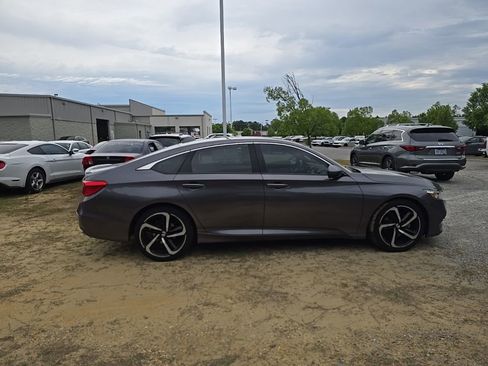Used 2020 Honda Accord Sport image 6