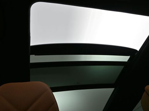 New 2026 BMW X5 xDrive50e w/ Climate Comfort Package image 26