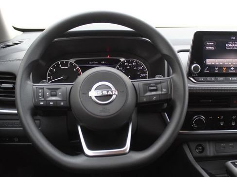 Used 2024 Nissan Rogue S image 25