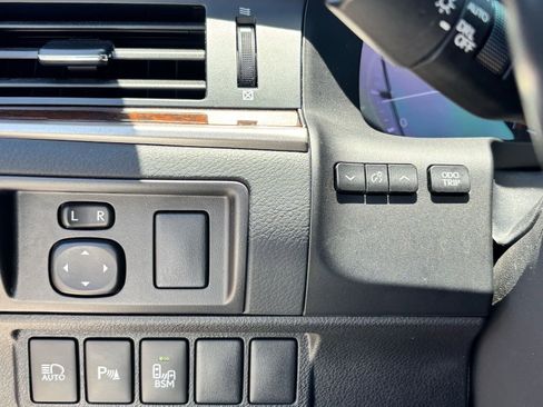 Used 2018 Lexus ES 350 w/ Luxury Package w/Wood Trim FWD image 27