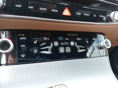 New 2026 Genesis GV70 2.5T Advanced image 41