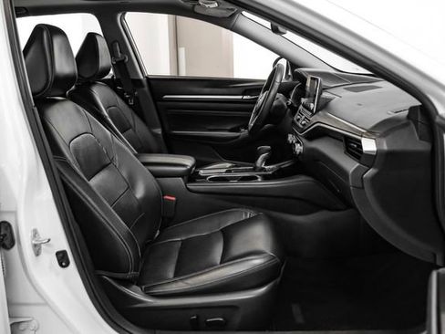 Used 2020 Nissan Altima 2.0 Platinum image 28