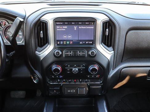Used 2019 Chevrolet Silverado 1500 LTZ image 27