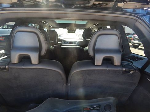 Used 2016 Volvo XC90 T6 R-Design w/ Vision Package image 17