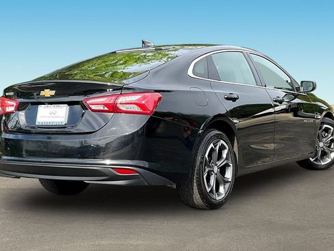 Used 2022 Chevrolet Malibu LT FWD image 5