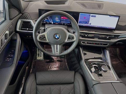 Used 2025 BMW X6 M60i AWD/4WD image 24