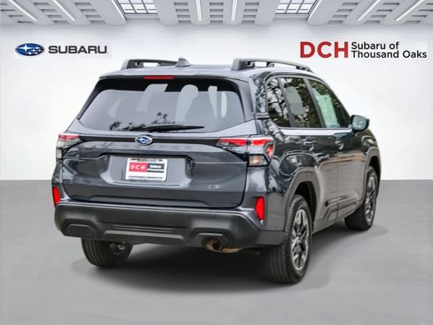 Certified 2025 Subaru Forester Premium AWD/4WD image 4