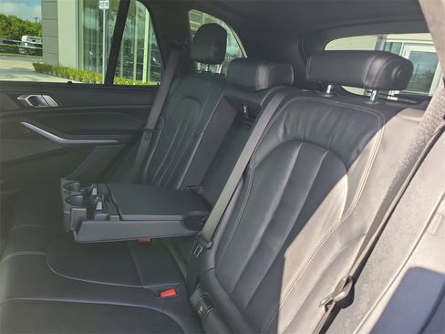 Used 2022 BMW X5 M50i w/ Executive Package image 15