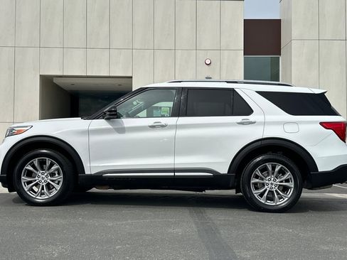 Certified 2023 Ford Explorer Limited w/ Equipment Group 301A AWD/4WD image 6