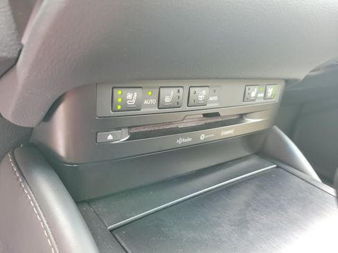 Used 2019 Lexus ES 350 w/ Premium Package FWD image 13