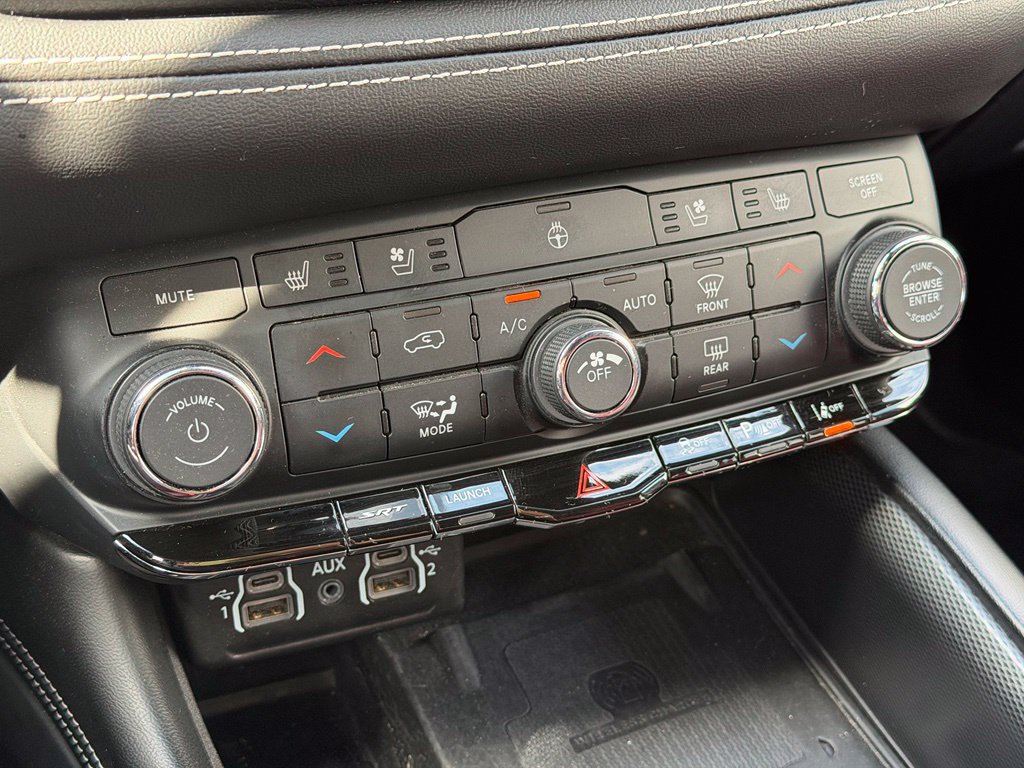 Used 2022 Dodge Durango SRT w/ Technology Group AWD/4WD image 17
