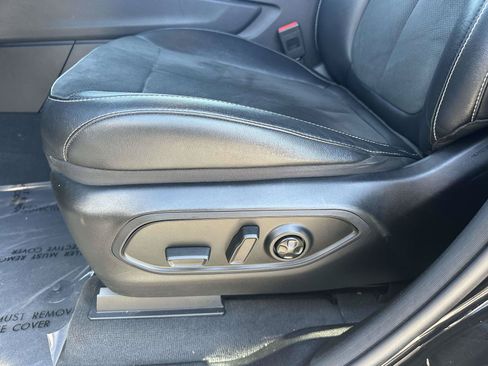 Used 2023 Jeep Grand Cherokee L Laredo AWD/4WD image 17