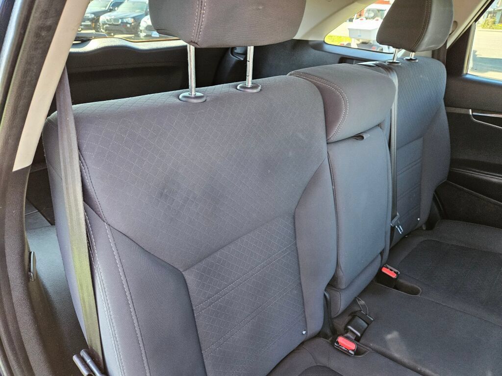 Used 2016 Kia Sorento FWD image 14