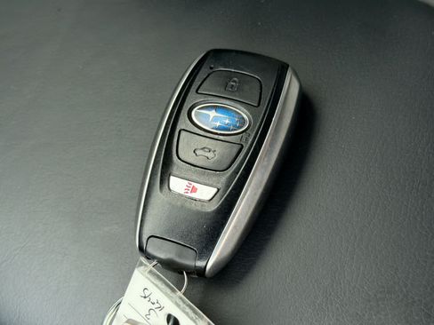 Certified 2023 Subaru Crosstrek 2.5i Limited AWD/4WD image 35