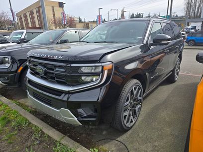 New 2026 Ford Expedition Platinum w/ Platinum Ultimate Package
